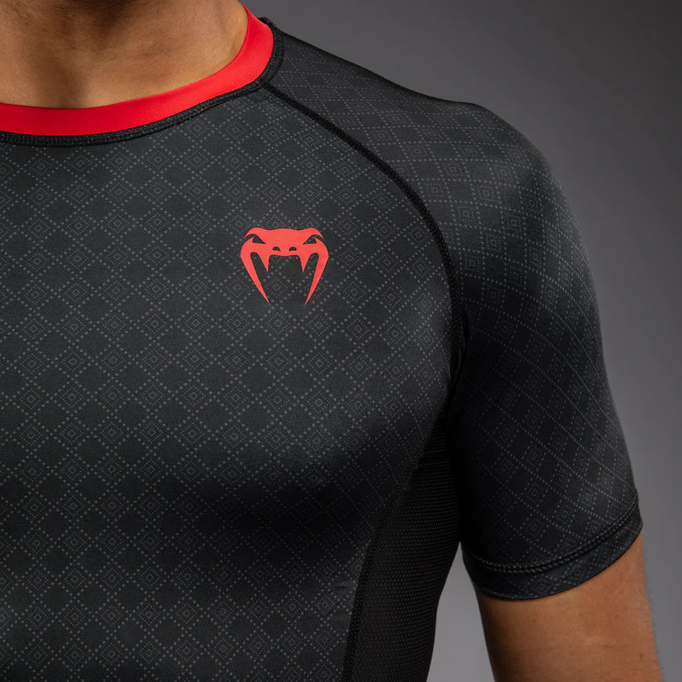 Venum x Roger Gracie Signature Kortärmad Rashguard - Svart/Röd