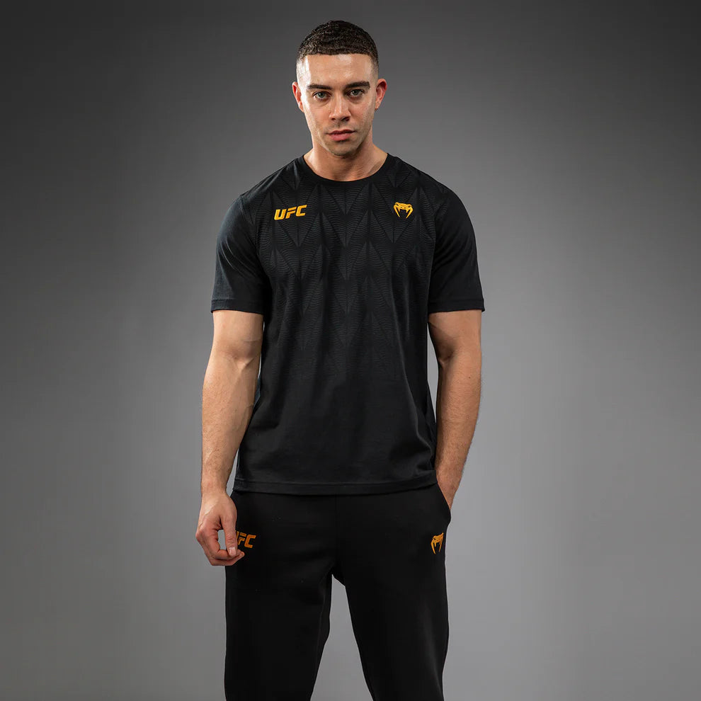 UFC Zenith av Venum Replica Herr Champion T-shirt