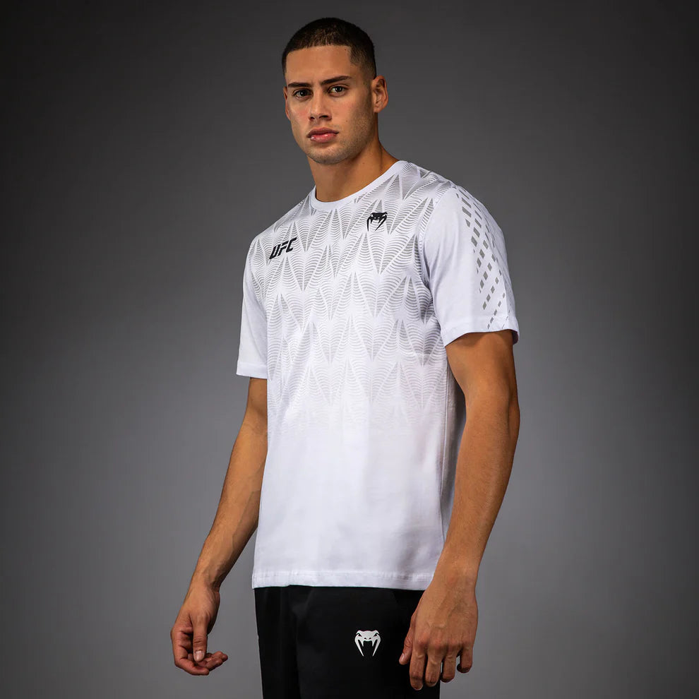 UFC Zenith av Venum Replica Herr Vit T-shirt